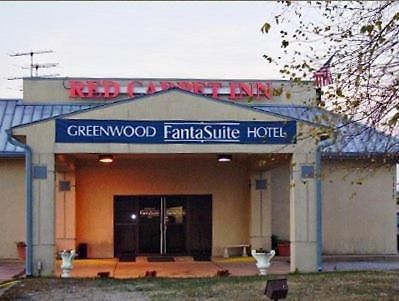 גרינווד Red Carpet Inn Fanta Suites Hotel מראה חיצוני תמונה